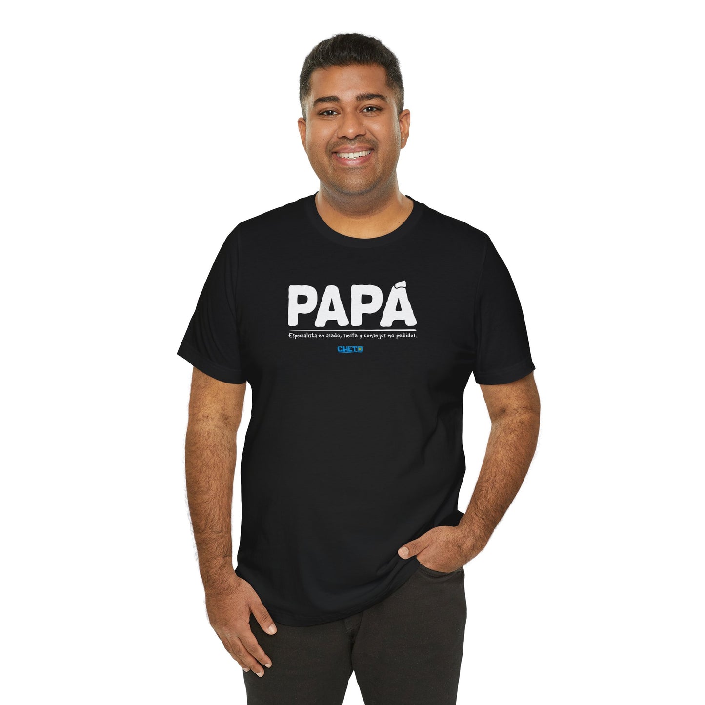 Papá: Especialista en asado, siesta y consejos no pedidos - Unisex Jersey Tee