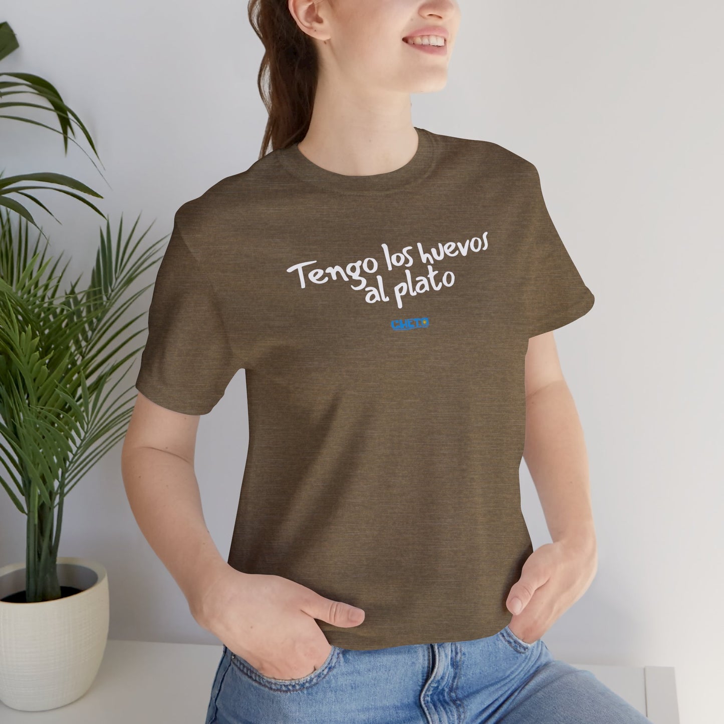 Tengo los huevos al plato - Unisex Jersey Tee